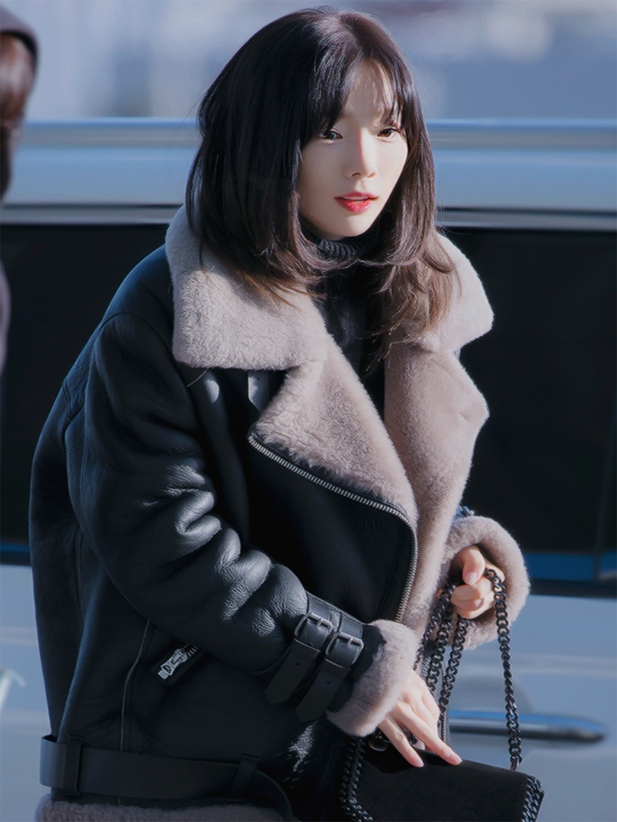 Goo Hara B3 White Fur Lining In Real Black Jacket