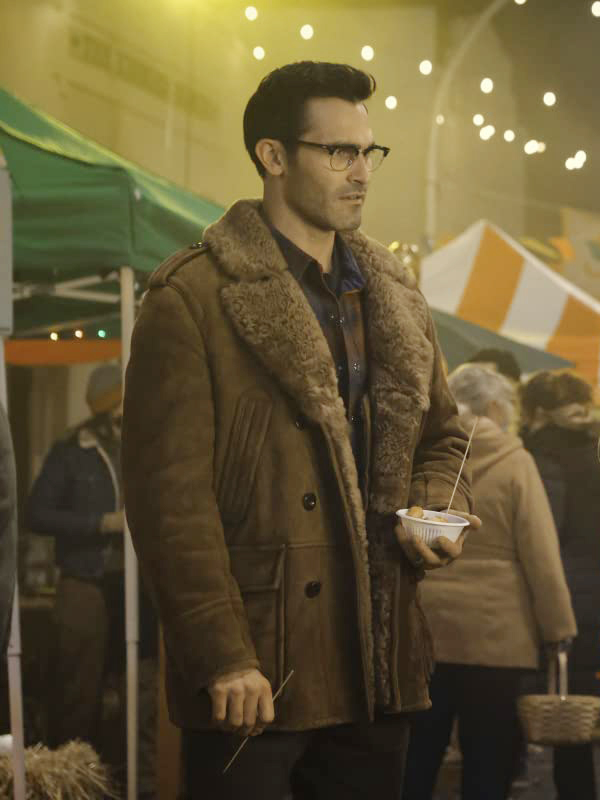 Superman-and-Lois-Clark-Kent-Brown-Suede-Coat