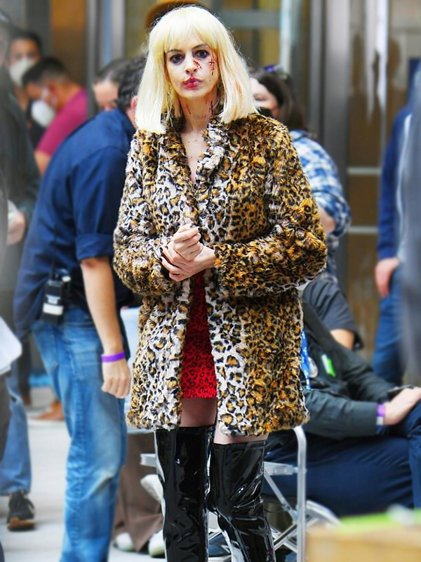 Tv-Series-WeCrashed-Anne-Hathaway-Leopard-Print-Coat