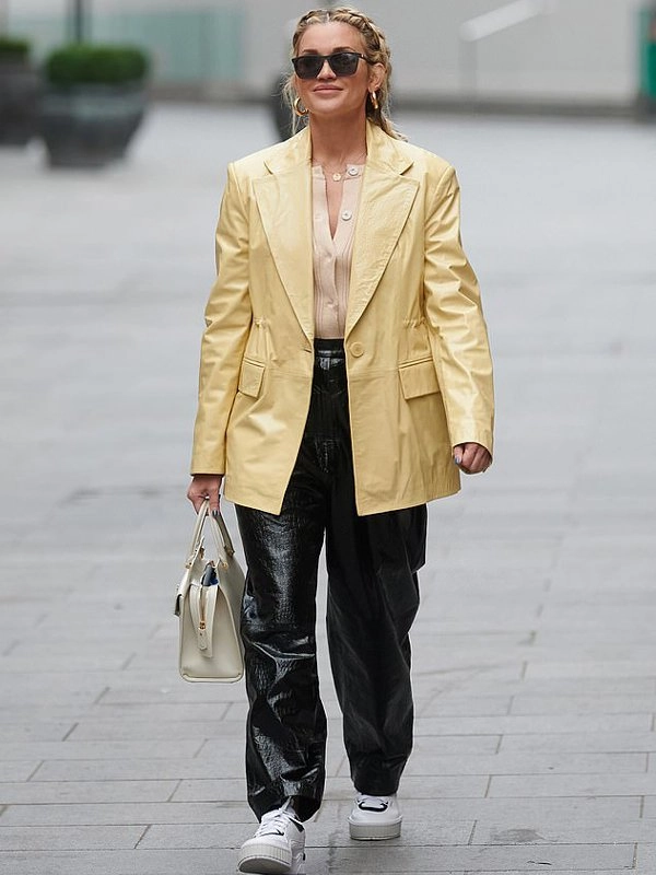 Heart-FM-London-Ashley-Roberts-Beige-Coat