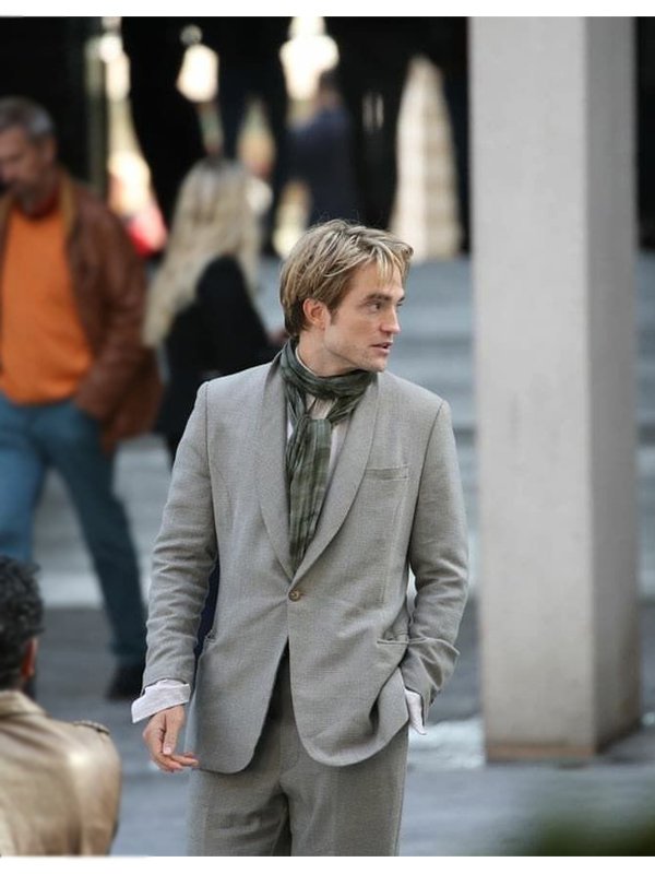 Robert-Pattinson-Tenet-Neil-Wool-Grey-Suit