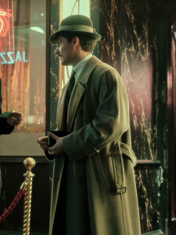 Thomas-Wayne-Pennyworth-Green-Trench-Coat