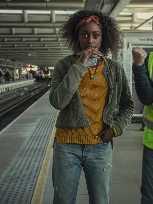 Behind-Her-Eyes-Louise-Quilted-Green-Bomber-Jacket