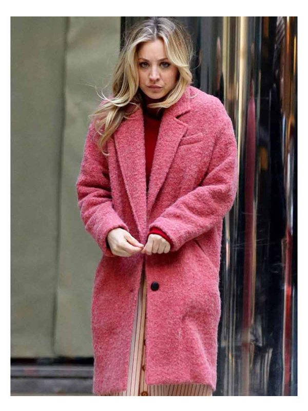 Cassie-The-Flight-Attendant-Kaley-Cuoco-Pink-Trench-Coat-1