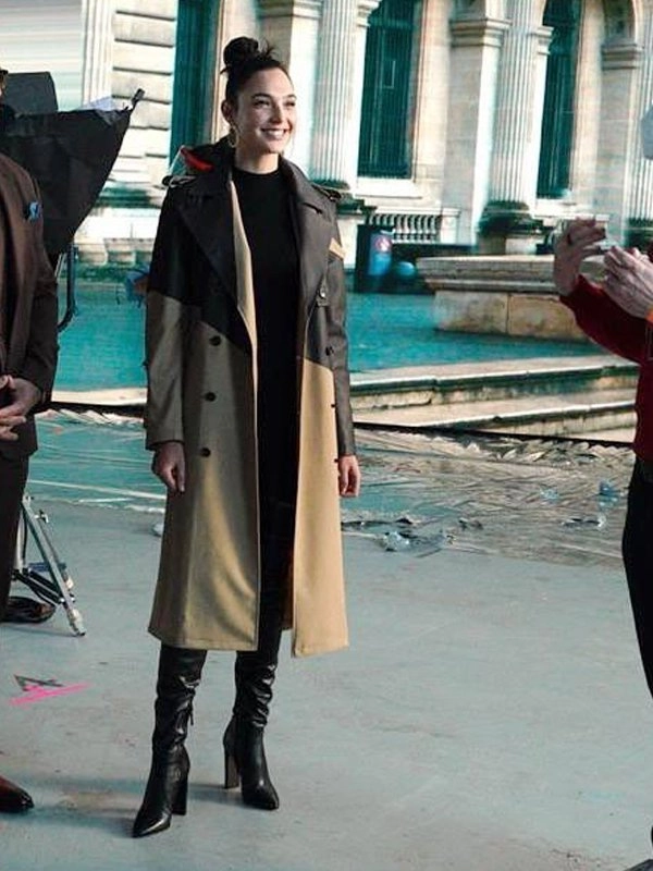 Gal-Gadot-Red-Notice-Trench-Coat