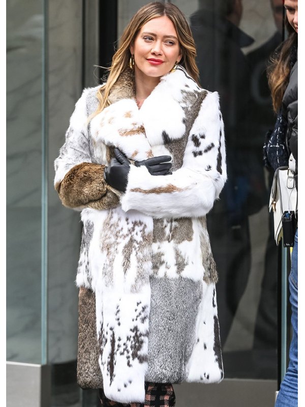 Kelsey-Peters-Younger-S07-Hilary-Duff-Coat