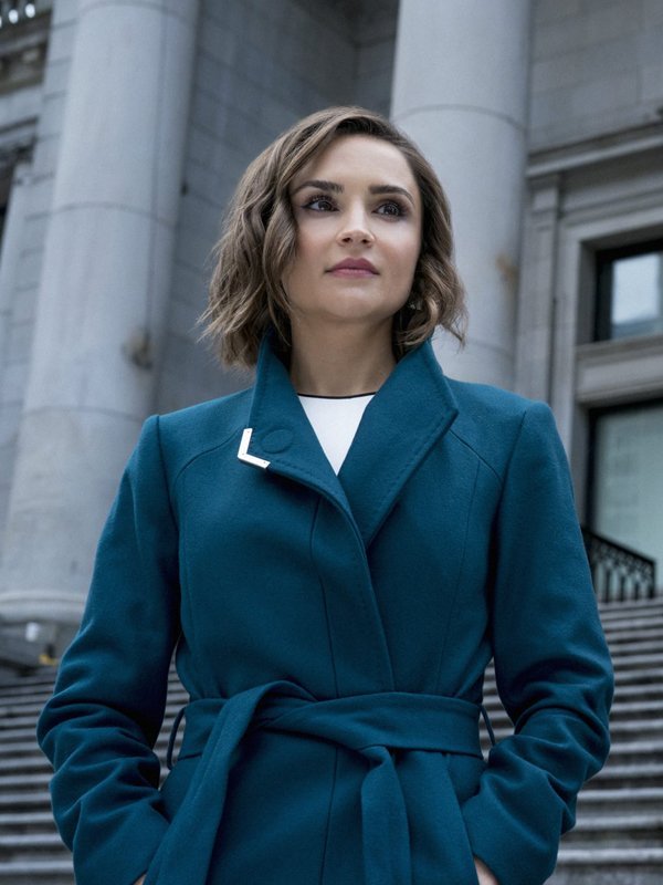 Love-Guaranteed-Rachael-Leigh-Cook-Teal-Coat