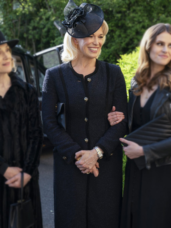 Ted-Lasso-Rebecca-Welton-Hannah-Waddingham-Black-Long-Coat