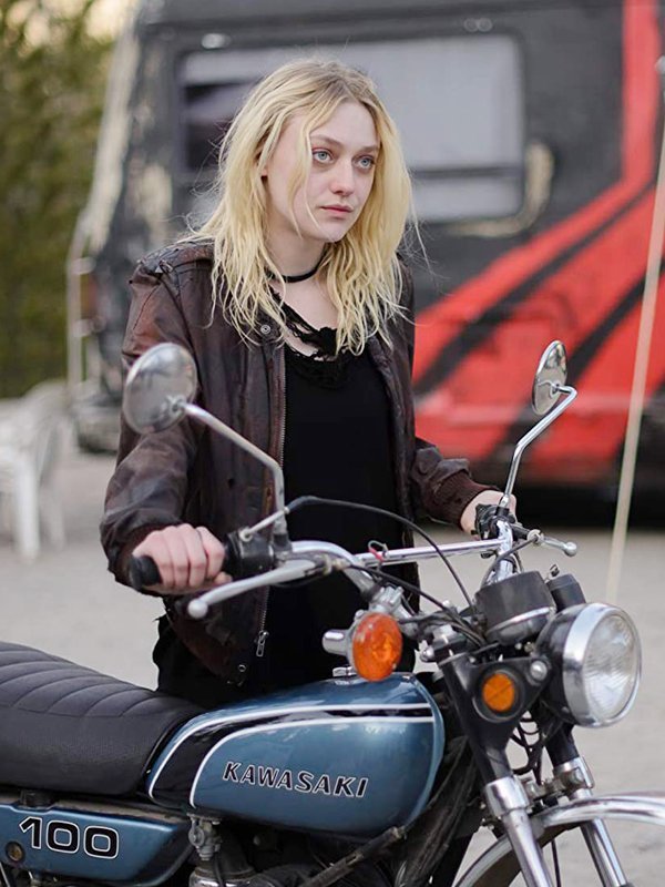 Dakota-Fanning-Viena-And-The-Fantomes-Leather-Jacket