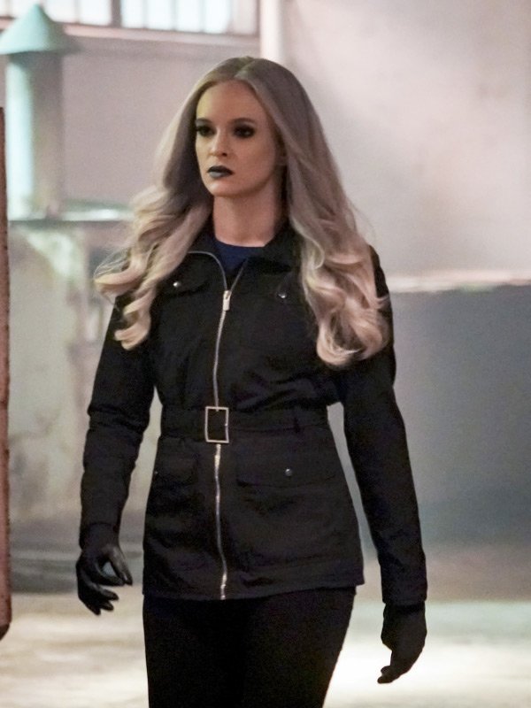 Caitlin-Snow-The-Flash-Danielle-Panabaker-Black-Cotton-Jacket