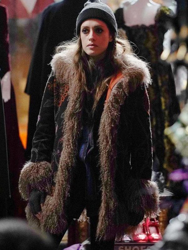 Mr-Robot-Darlene-Fur-Coat